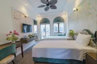 Lotus Hotel - Vuon Vua Hotels in Bao Yen