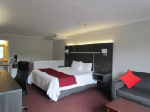 威廉國王羅德威旅館 亨茨維爾酒店