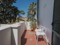 Casa Enzina Отели рядом с достопримечательностью «Площадь Пьяца-Тассо»
