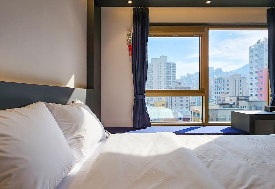 Gold Stone Hotel - Hizvo