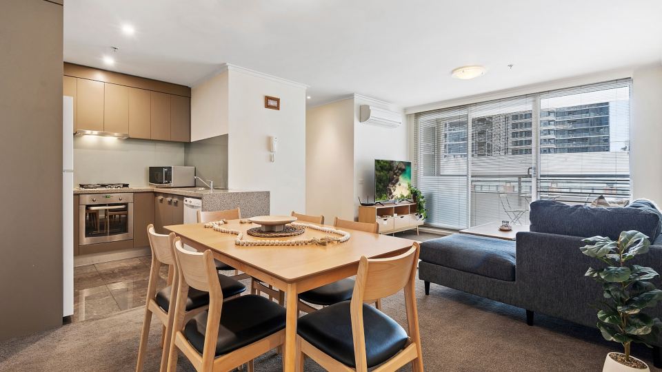 Gorgeous 3-Bed Apartment Near Flagstaff Gardens
