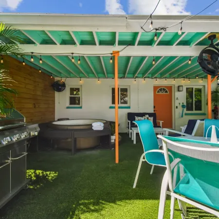 The Break Tropical Family Oasis Near Beach