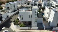 66 PER - Stay Villa Palm