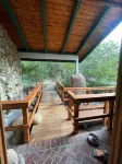 Riverfront Retreat + Spa • Private Deck • Game Room • View — Close to Sequoia NP