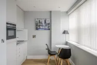 Luxurious One Bedroom Apartment in Bond Street - Wifi