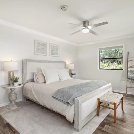 Lakefront, Private 3br, Dog-friendly Rental