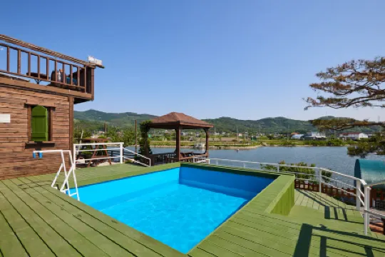 Ganghwado Goryeohoban Pension Отели рядом с достопримечательностью «Музей истории Канхва»