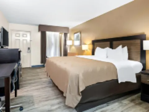 Quality Inn Decatur River City Hotels in Decatur