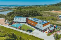 Gimcheon A One Pool Villa - 2-Star