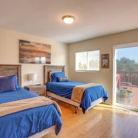 Vallejo Home w/ Spacious Deck, Hot Tub & Views