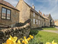 Chapel Cottage - parking