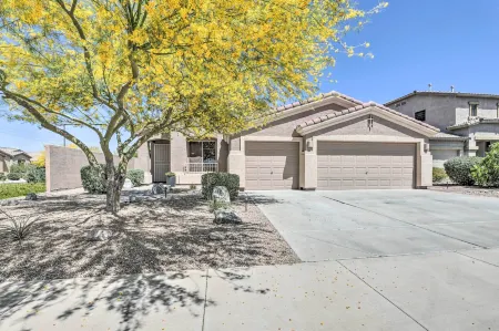 Near Golf & Spring Training: Goodyear Home w/ Pool