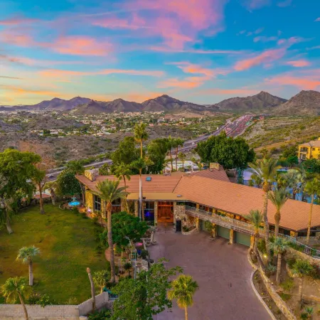 Ch Teau at Piestewa Peak Phoenix s Iconic Estate