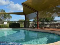 Hotel O Executive Inn & Suites Cuero Hwy 87 Hotels in Cuero