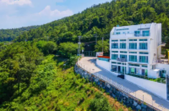 Yeosu Moine Pool Villa