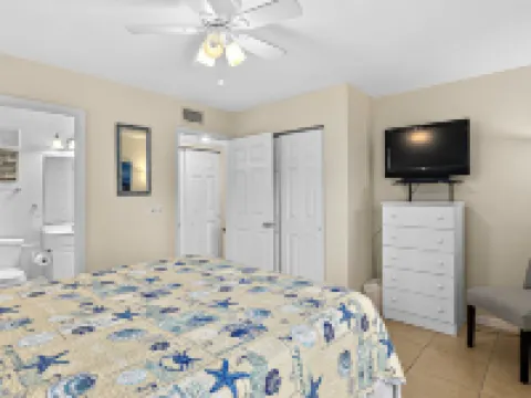 Garden-level Condo With Patio, 2 Pools, Gym, Tennis & Sauna - Steps to the Beach Hotels in Butler Beach