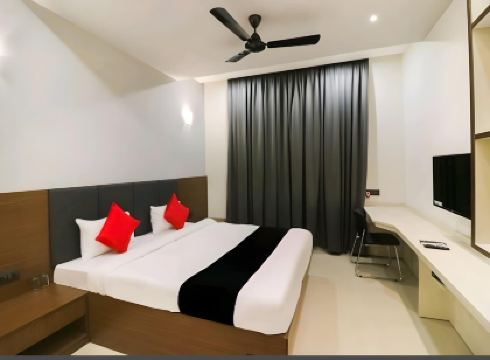 Hotel Nikhil Regency