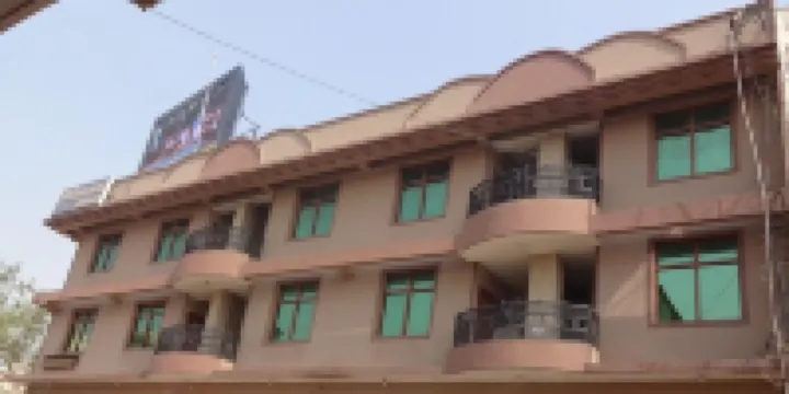 Hotel Giriraj Kripa