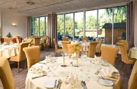 Leonardo Hotel Köln Bonn Airport - 朝食
