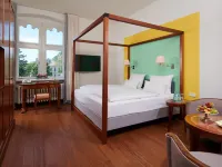 Hotel Schloss Eckberg Hotels near Blasewitz