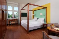 Hotel Schloss Eckberg