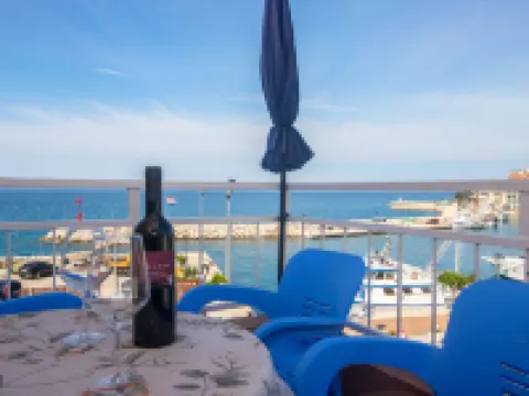 Apartments Matko Hotels in Podgora