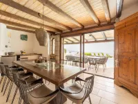 Luxe Cote Stay- Elegant Villa