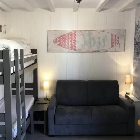 Studio for 4 People