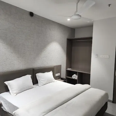 HOTEL SHREEDARSHAN