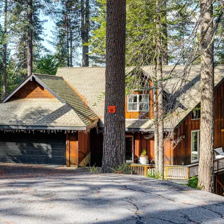 Game Room & Hot Tub! Dog-Friendly Arnold Retreat