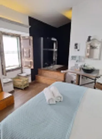 Lovin Book Guesthouse