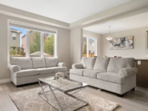 A beautiful home in Airdrie Hoteles en Airdrie