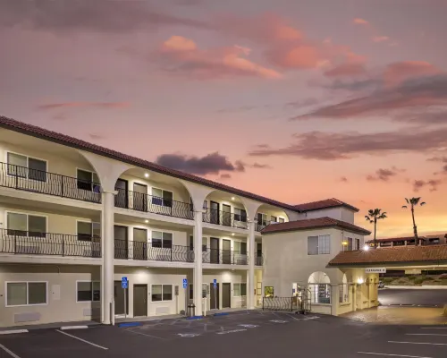 Best Western San Diego Pacific Beach/Mission Bay Hotels near Kearny Mesa