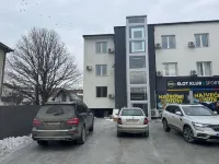 SKY VISTA HOTEL - parking