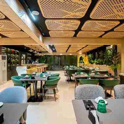 Greyfield Hotel & Apartments Dining/Meeting Rooms