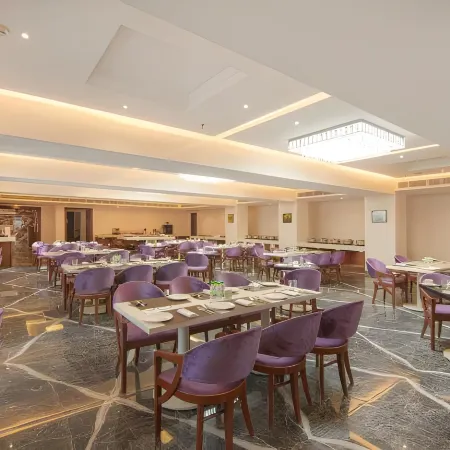 Hrj Sarovar Portico Indore