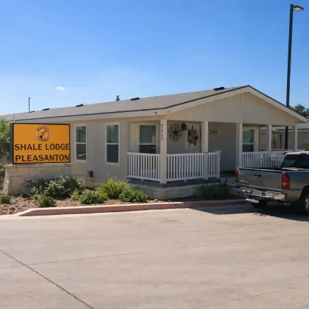 Shale Lodge Pleasanton