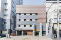 Dongdaemun Hotel 27 弘大入口駅周辺のホテル