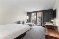 Courtyard Columbus