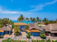 Stylish Apartment Near Beach & Dining With Pool, hot Tub, Tennis, & Large Patio Hotels in Corral del Risco