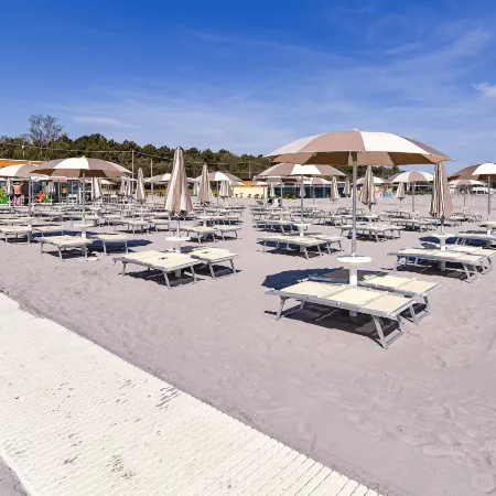 Club del Sole Adriano Family Collection