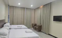 Green Hotel