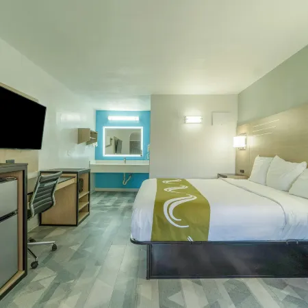 Pleasanton Executive Inn by OYO