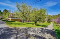 The River House! Quiet Retreat on Shenandoah River - 3 stjerner
