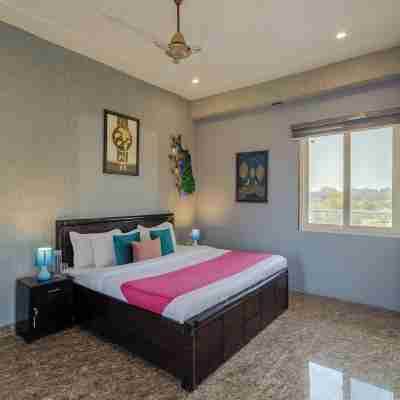 ELIVAAS Aarul Farm 4BHK Villa with Pool Rooms