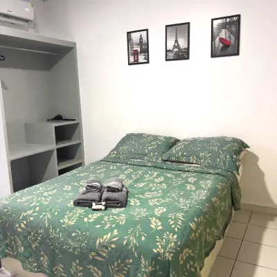 Aparthotel holandeses Hotels near Tropical shopping