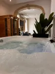 Centrale Suites - Bathtub