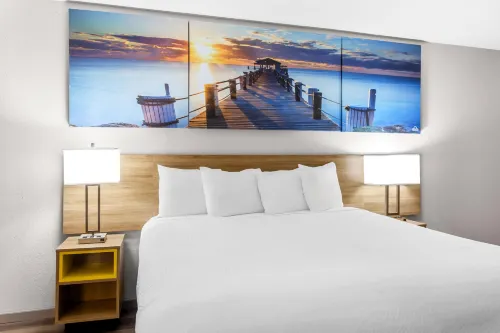 Days Inn by Wyndham Huntington