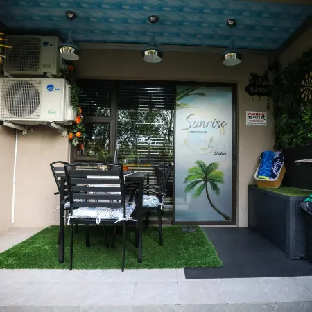 Luxury 2-Bedroom Apartment Near or Tambo with Private Garden & Heated Pool