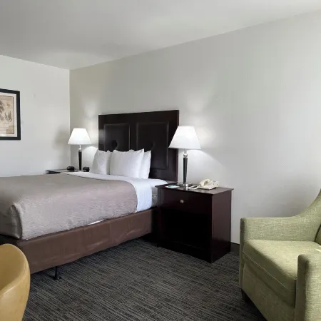 Quality Inn & Suites Everett